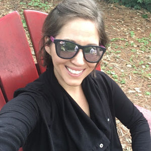 Meet your Posher, Roxanne